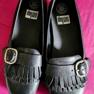 FITFLOP BLACK BUCKLE SLIP ON SNEAKER LOAFER J65-001-065 NEW W/O BOX. SIZE 8.5